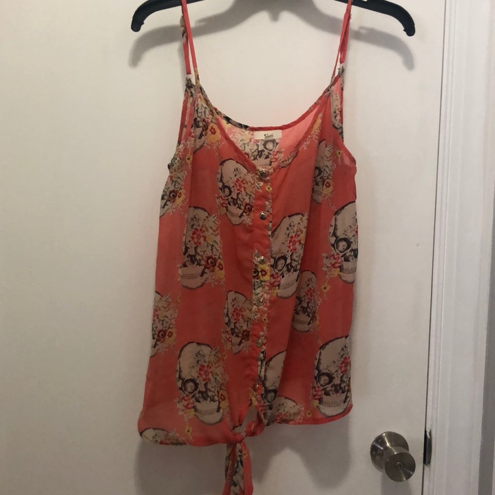 Pink skull top